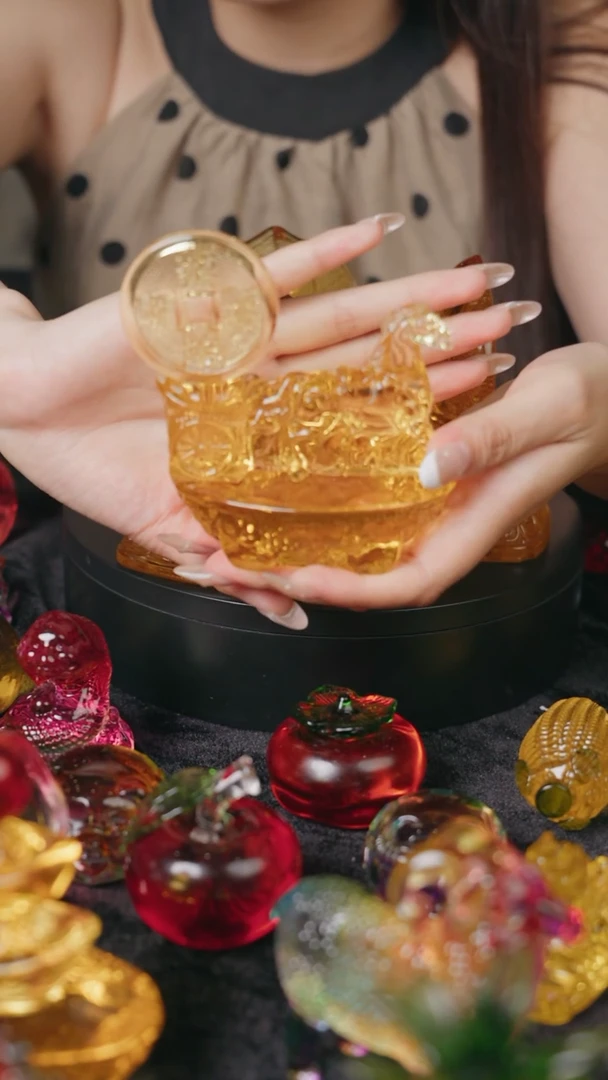 【闪购商品】福利琉璃金色马摆件