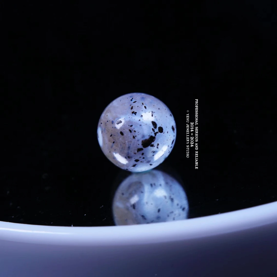 紫墨7.5毫米紫沁奥利奥圆珠 一物一拍 天然俄料琥珀蜜蜡