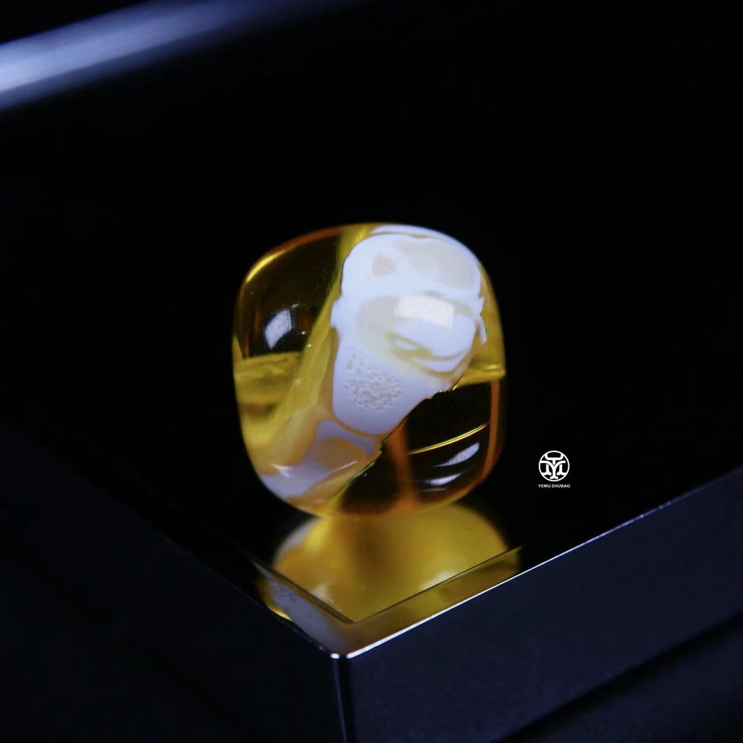 C25（11.5mm）11毫米金漆白溶洞老型 一物一拍 天然俄料琥珀蜜蜡