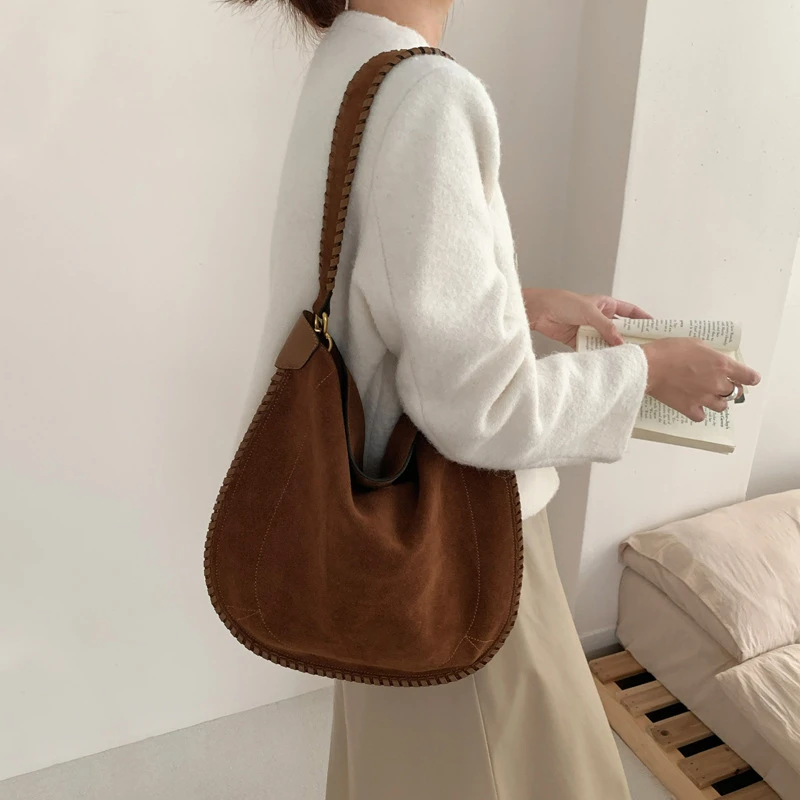 托特包真皮复古大容量女包2024新款百搭设计磨砂腋下马鞍包单肩包