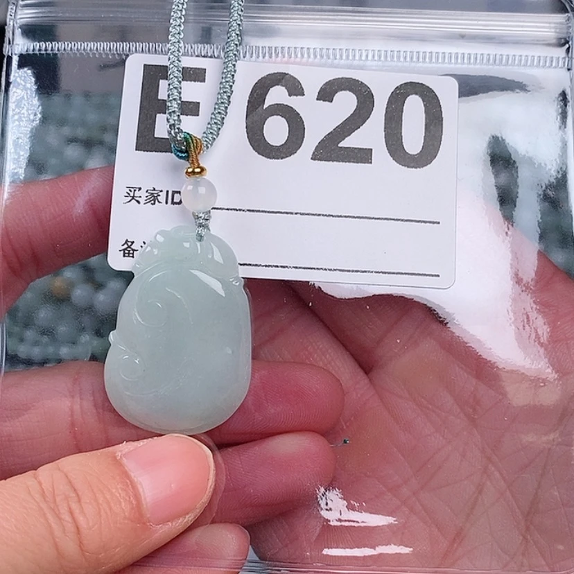 【闪购商品】翡翠颈饰未镶嵌