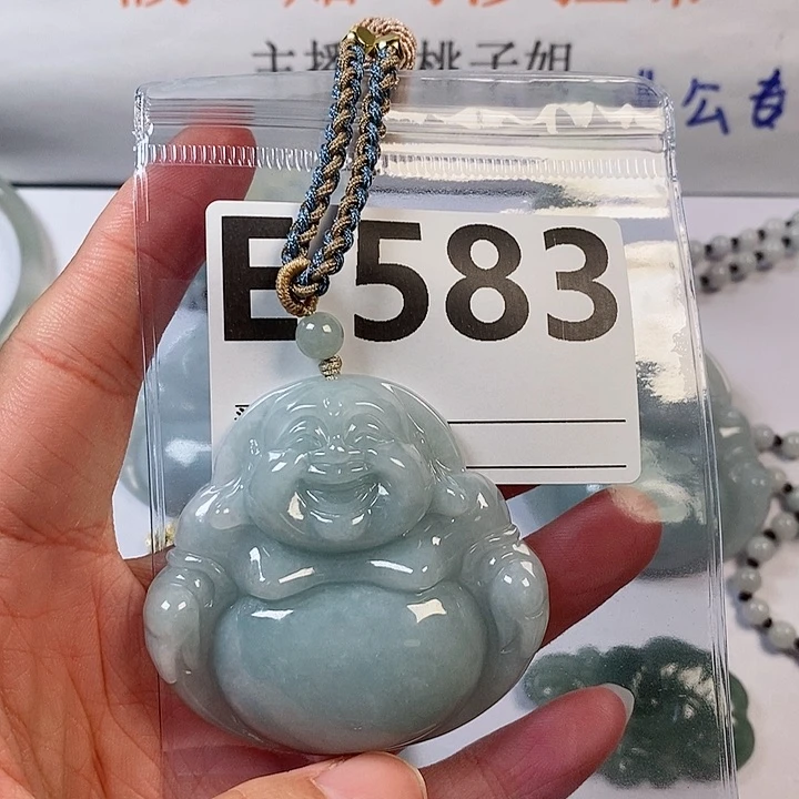 翡翠颈饰未镶嵌天然