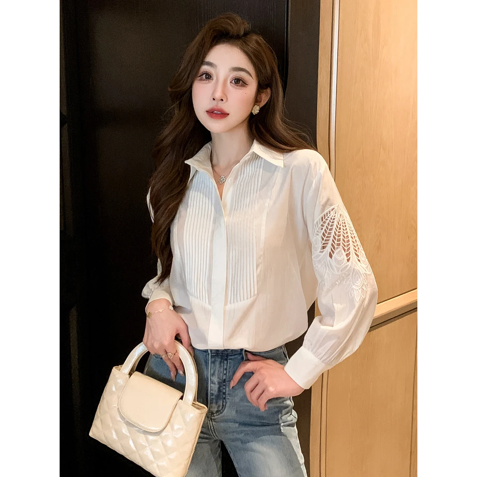 格子新款秋装新重工小众刺绣洋气衬衣欧货高端白色气质衬衫