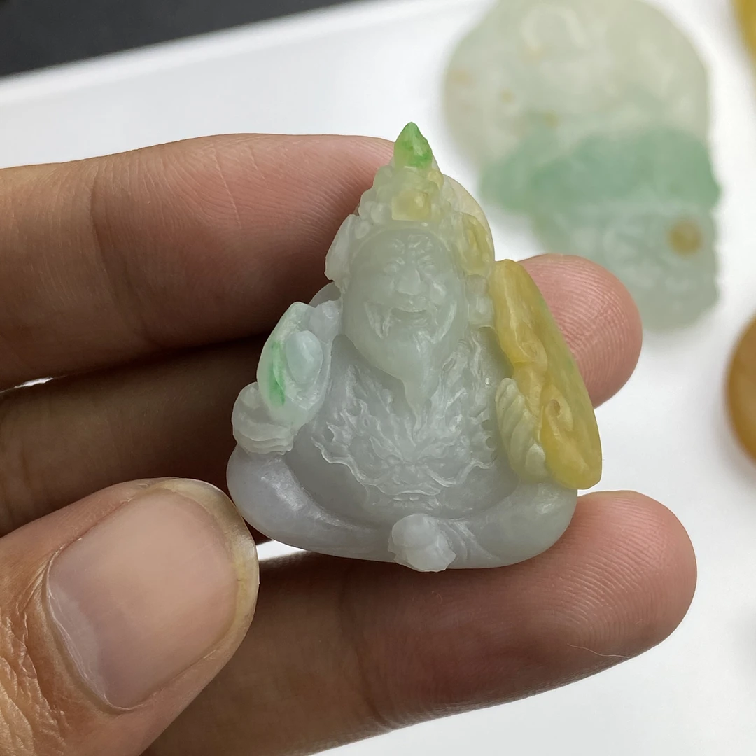 天然翡翠毛货黄加绿特色文财神财富学业事业的象征