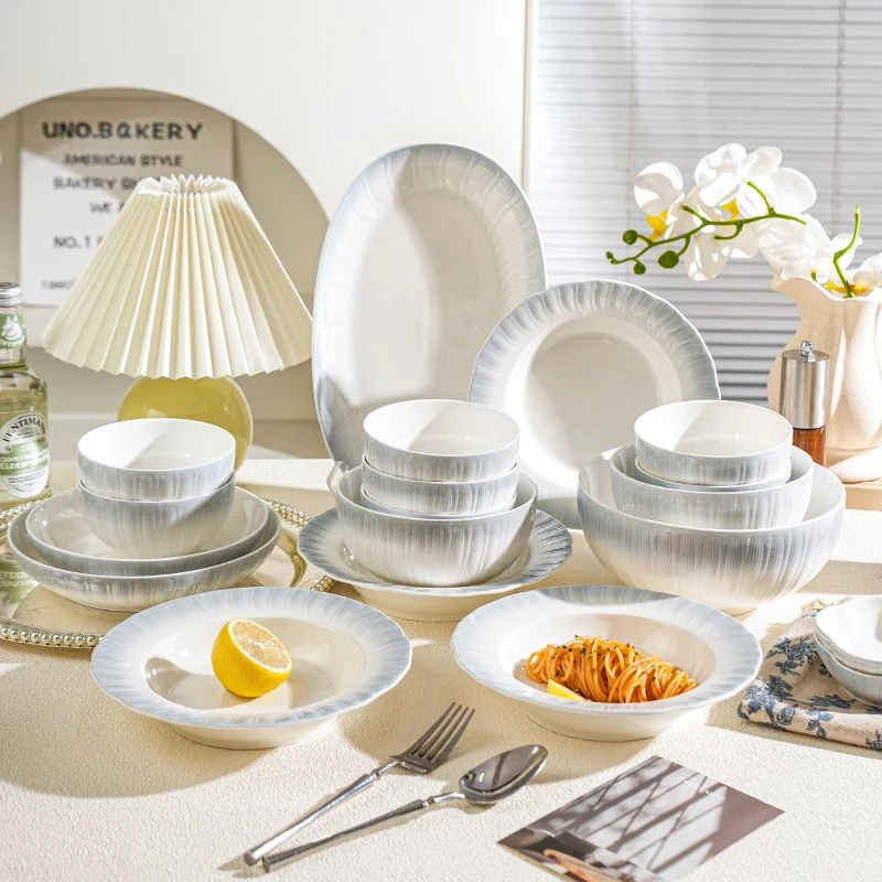 舍里素雅花瓣造型系列渐变蓝陶瓷碗碟盘子高温釉下彩乔迁搬家餐具