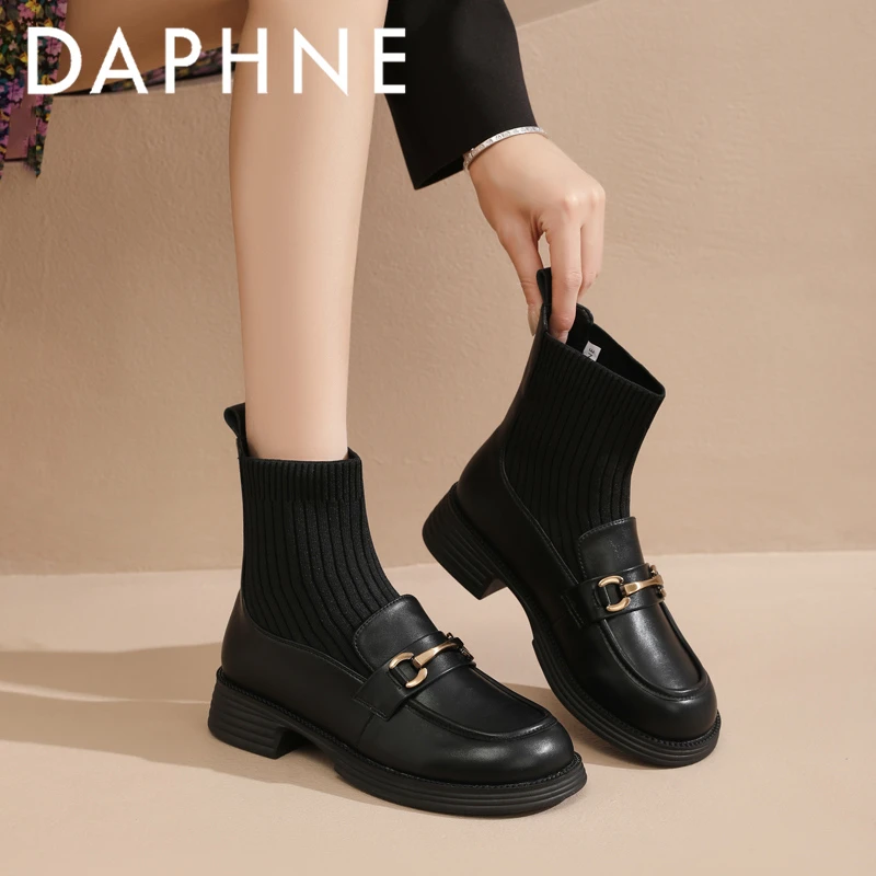 达芙妮袜靴女短靴2024爆款厚底针织弹力靴学院风配裙子黑色乐福鞋