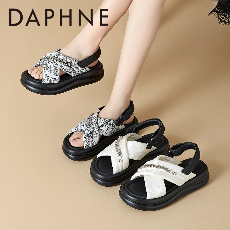 达芙妮厚底凉鞋女夏季外穿2024新款国风仙女配裙子法式松糕沙滩鞋