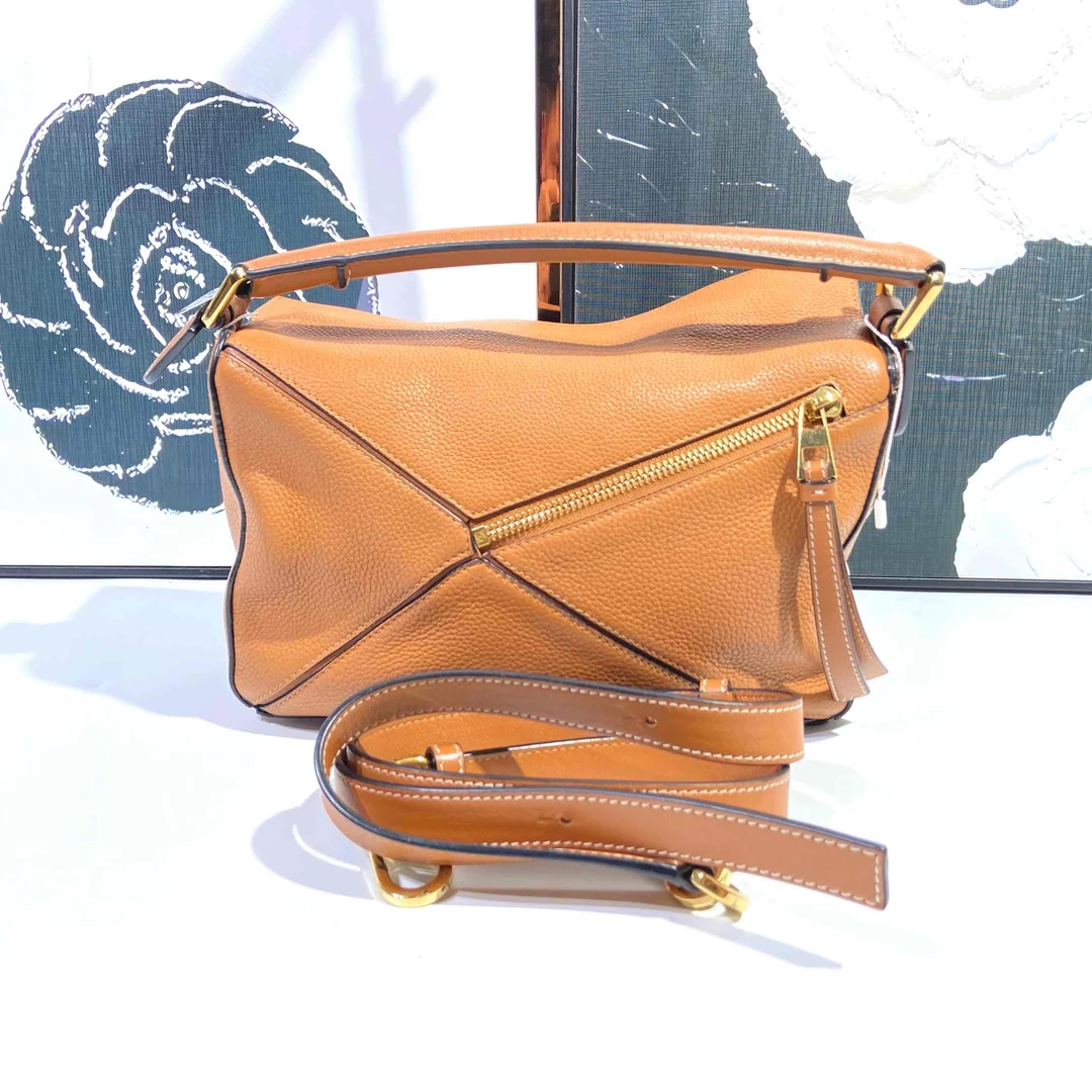 95新 LOEWE/罗意威 小野专属/95新/罗意威/单肩包/DJ1176