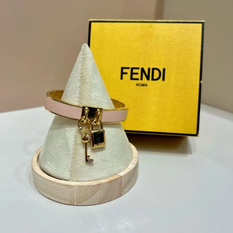 95新 FENDI/芬迪 小野专属/95新/芬迪/饰品/AI0079