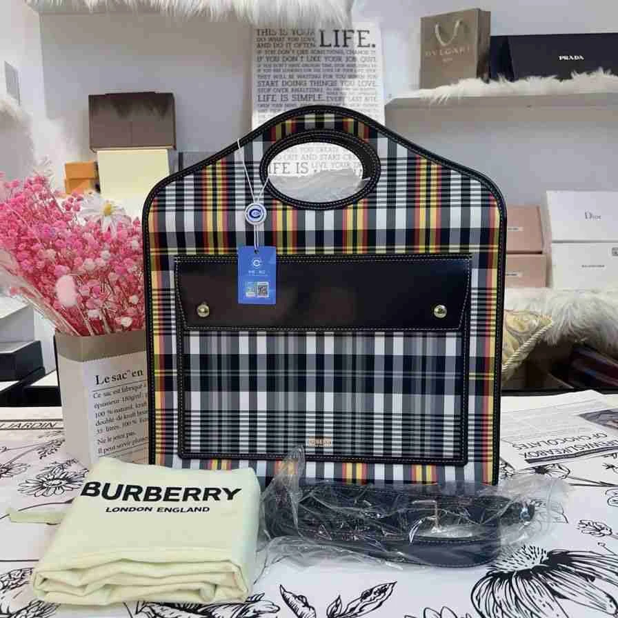95新 BURBERRY/博柏利 小野专属/95新/博柏利/单肩包/AI0032