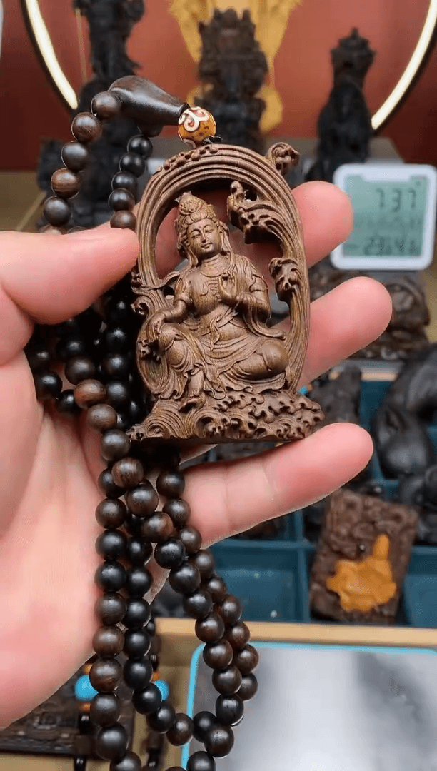 【闪购商品】雕刻木材水月观音