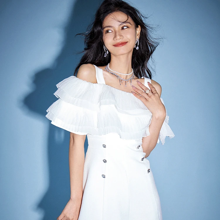 【彭彭echo专属】CHICHY露肩设计气质连体裤CC6G001242