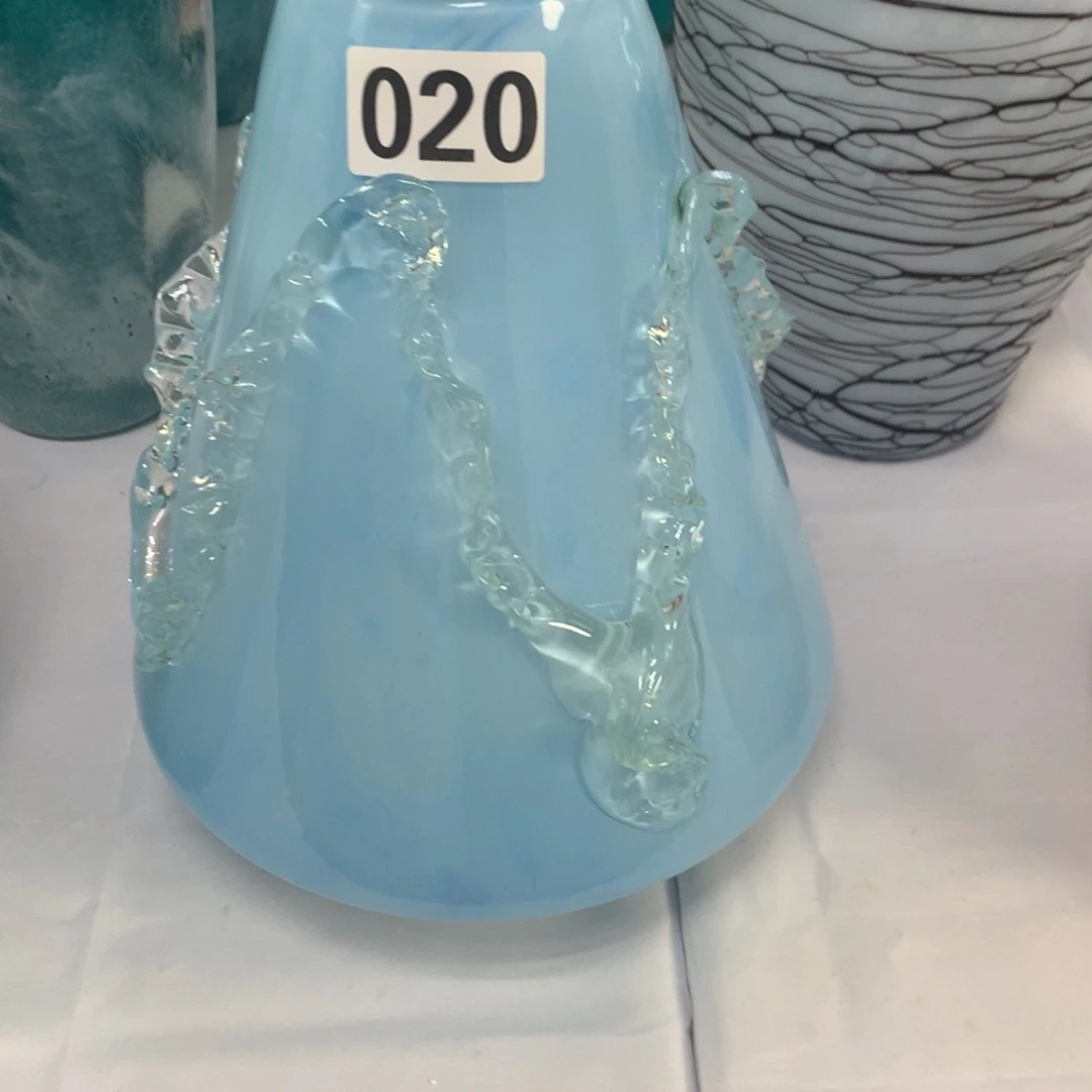 用****62024手工琉璃花器