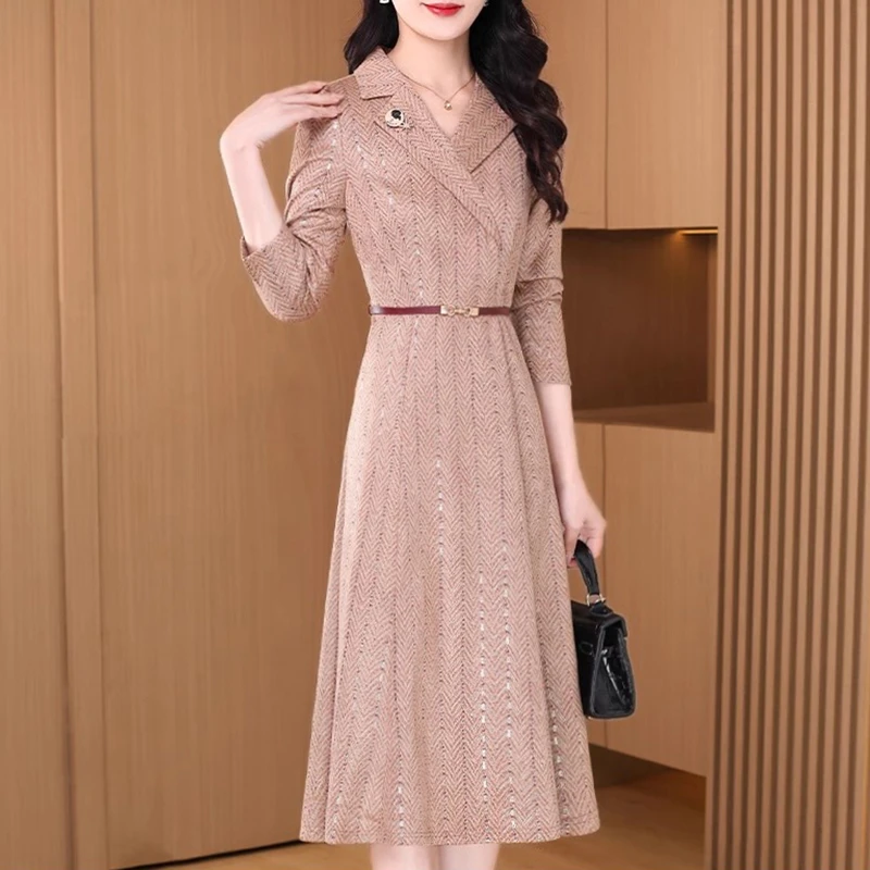 【可蓓儿】法式轻奢小众高级感女装连衣裙2025新款春针织长袖妈妈装