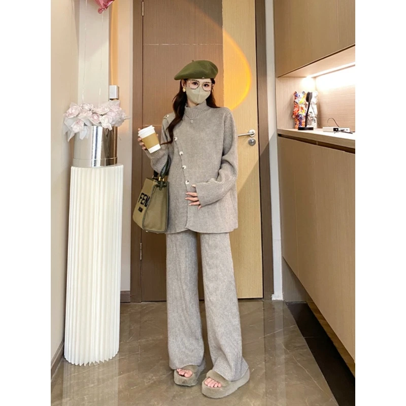 孕妈秋冬韩版简约显瘦立领针织上衣时尚阔腿长裤套装（无托腹）7853