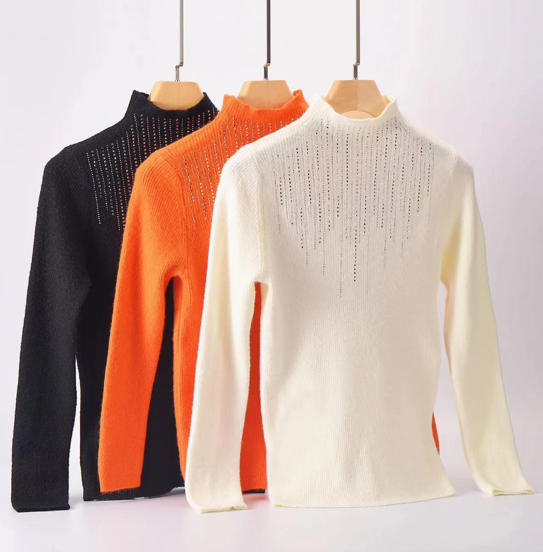 超软糯精致烫钻半高领上衣MUZI2022004184