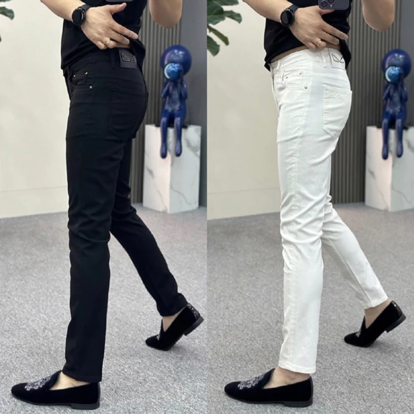 男士纯色牛仔裤秋冬新品潮牌高档修身欧货休闲裤弹力百搭小直筒裤