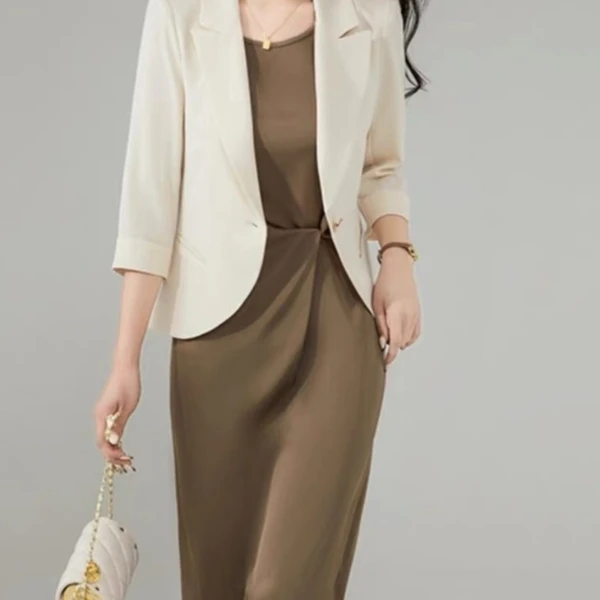 【B038】轻奢时尚简约减龄两件套