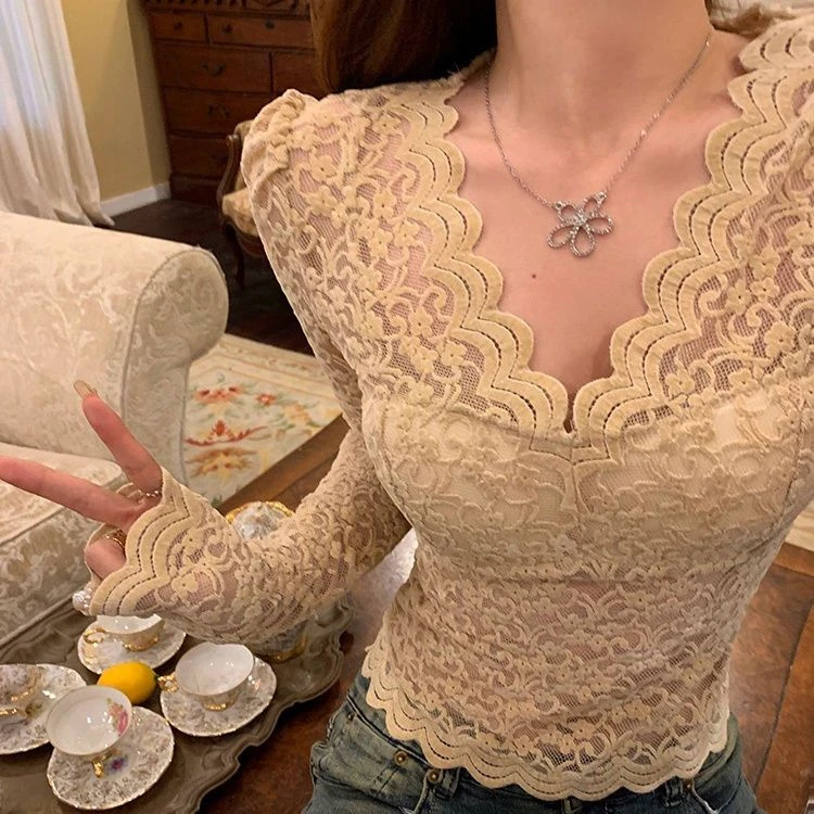 蕾丝v领打底衫女秋冬季2024新款性感纯欲风修身紧身短款内搭上衣