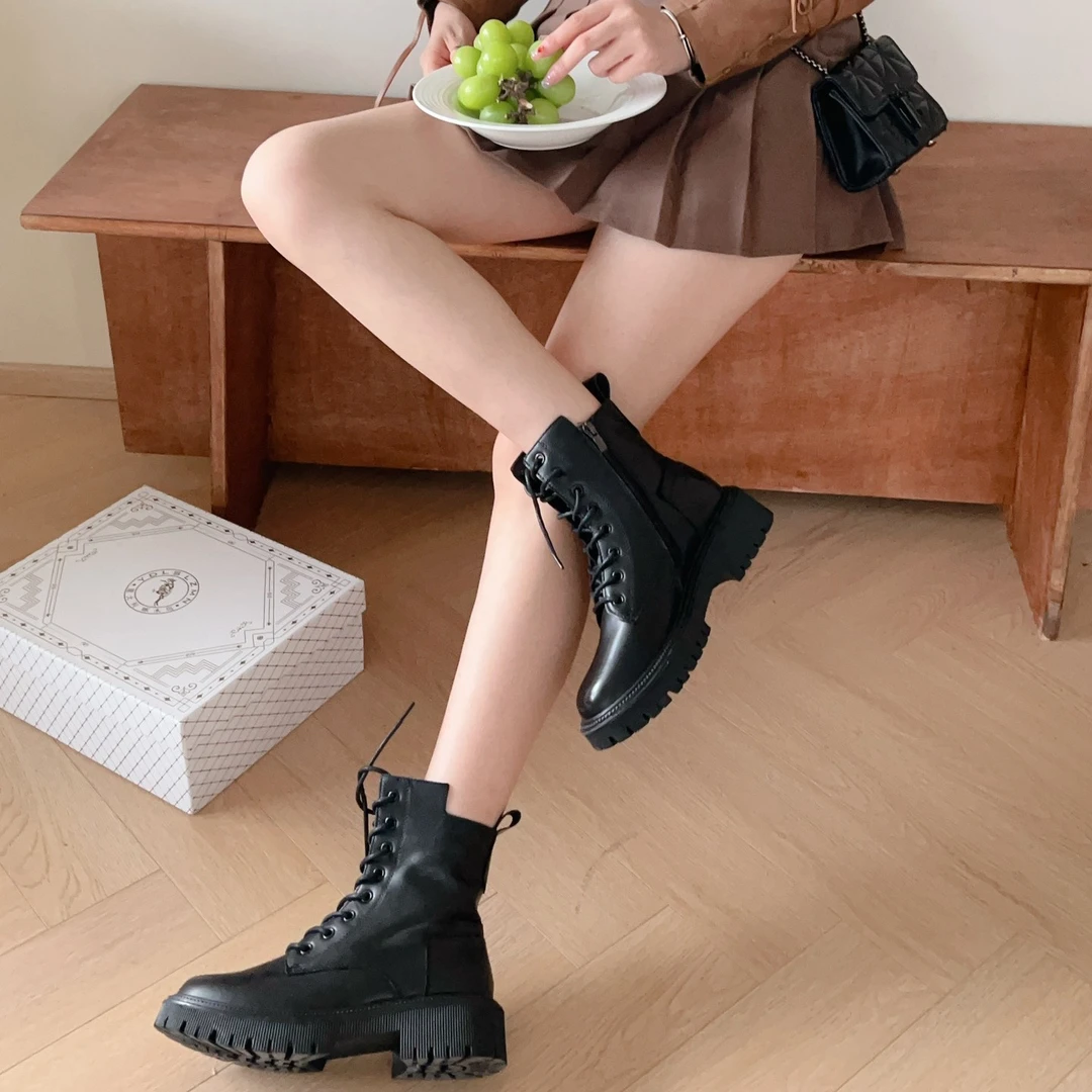 8025-1 真皮马丁靴女加绒厚底短靴女短筒靴子 CF