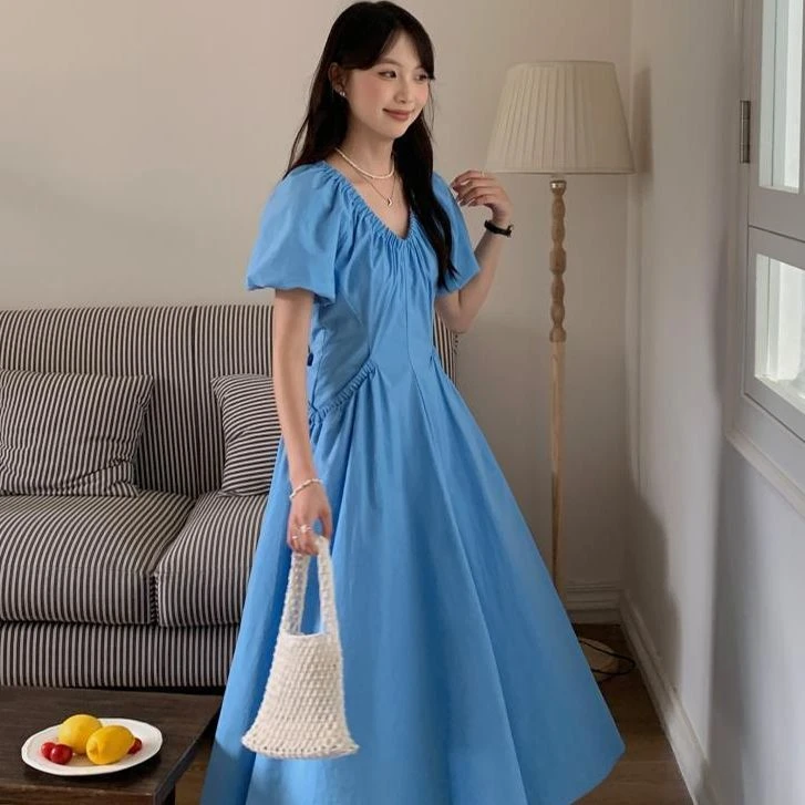88042法式气质蓝色连衣裙夏新款修身长裙V领泡泡袖夏季新款