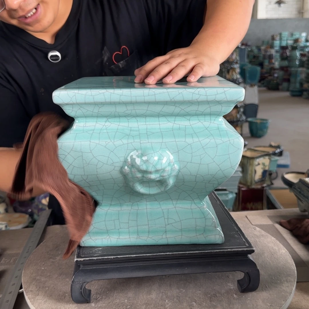 陶20CM（含）-50CM（不含）黑点