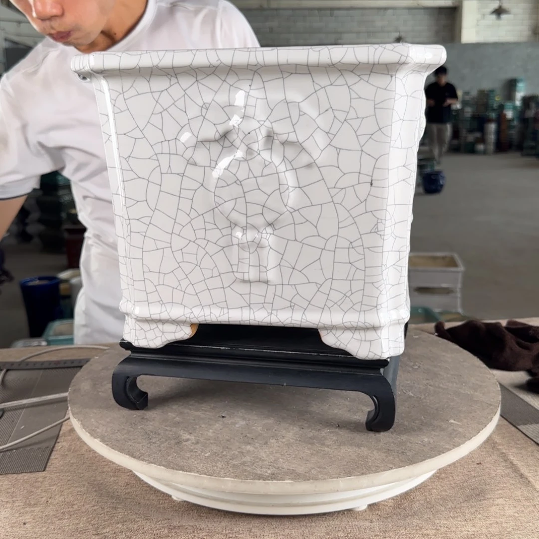 陶20CM（含）-50CM（不含）底部高温裂