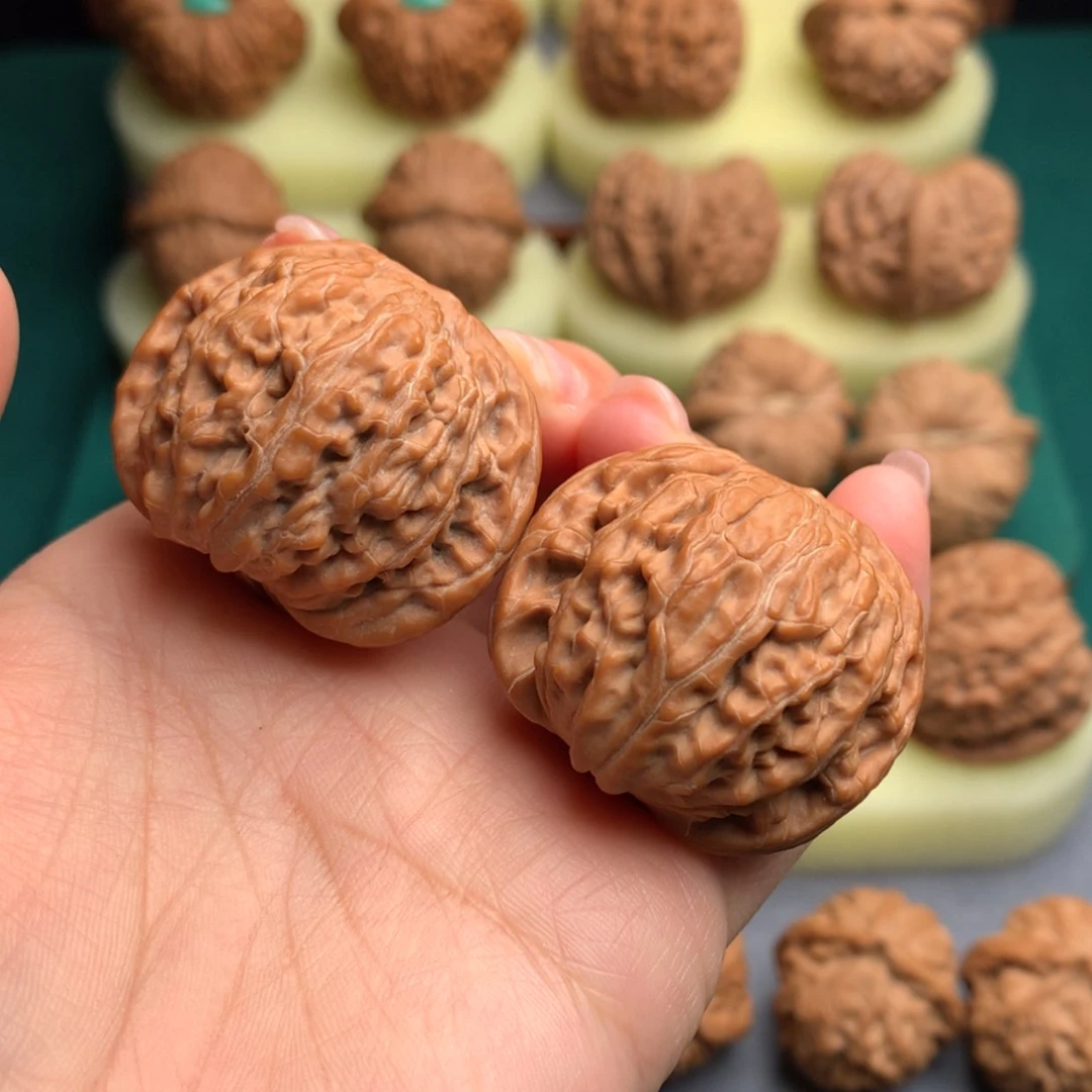 【闪购商品】文玩核桃核雕全品山地磨盘