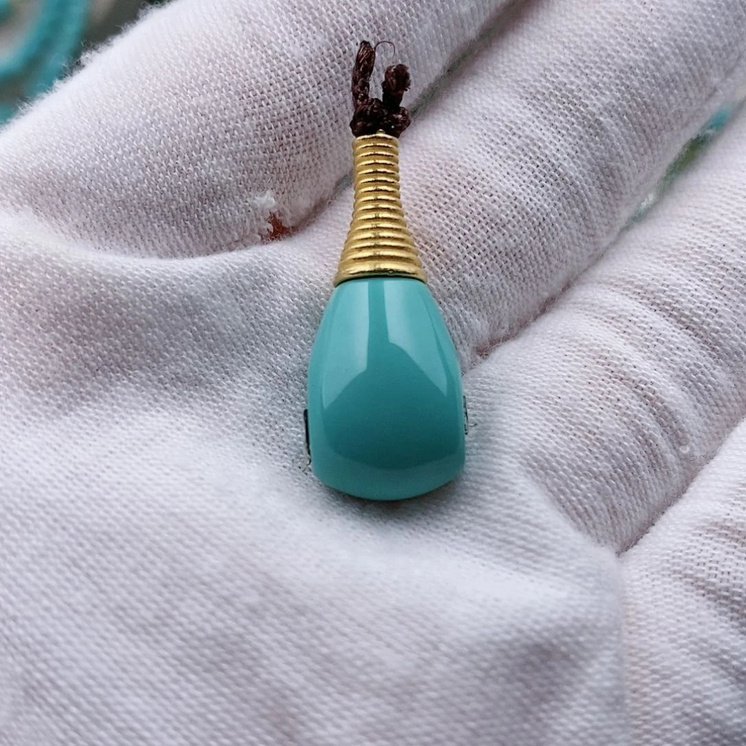 绿松石配饰18K金镶嵌