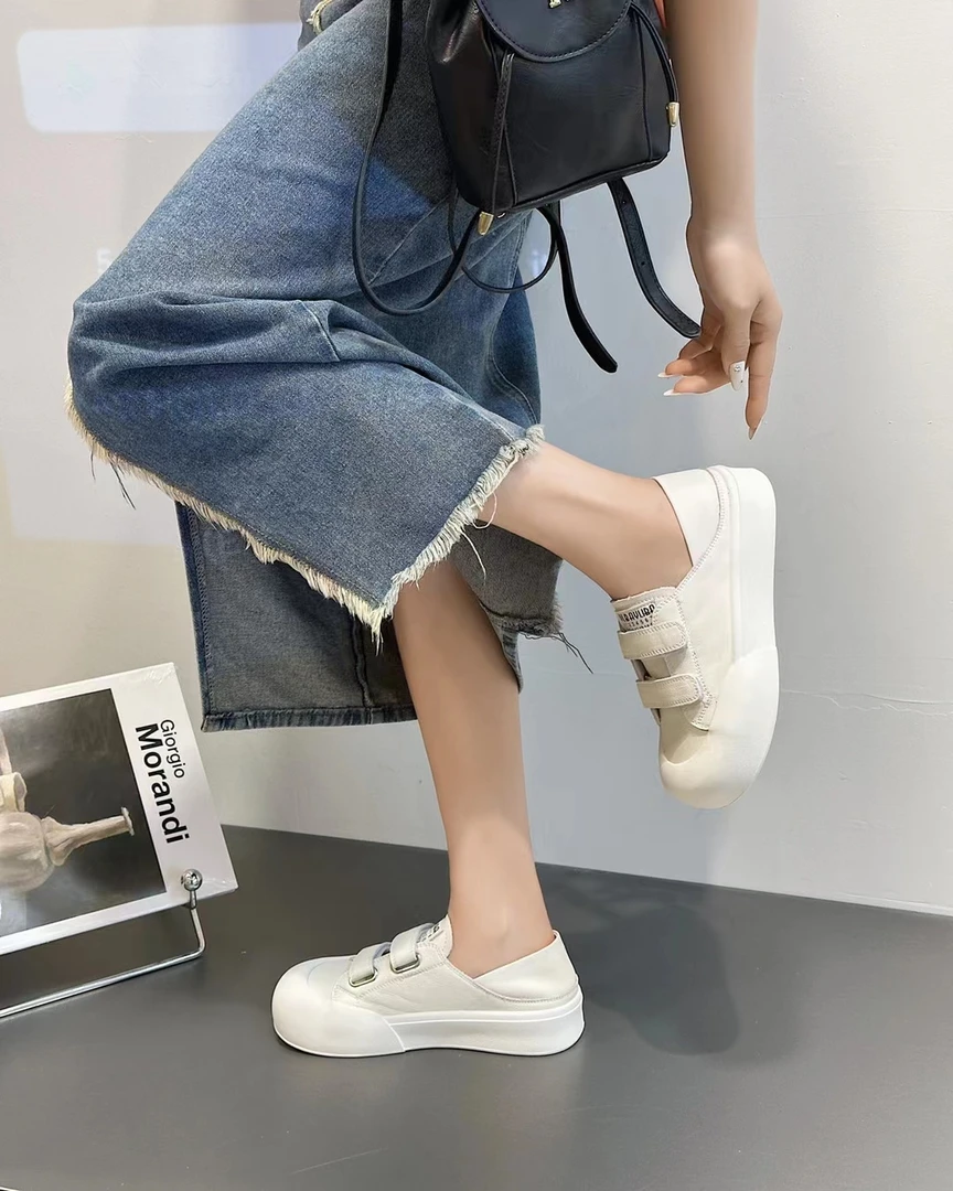 魔术贴厚底小白鞋女款2024秋季大头面包鞋休闲运动板鞋