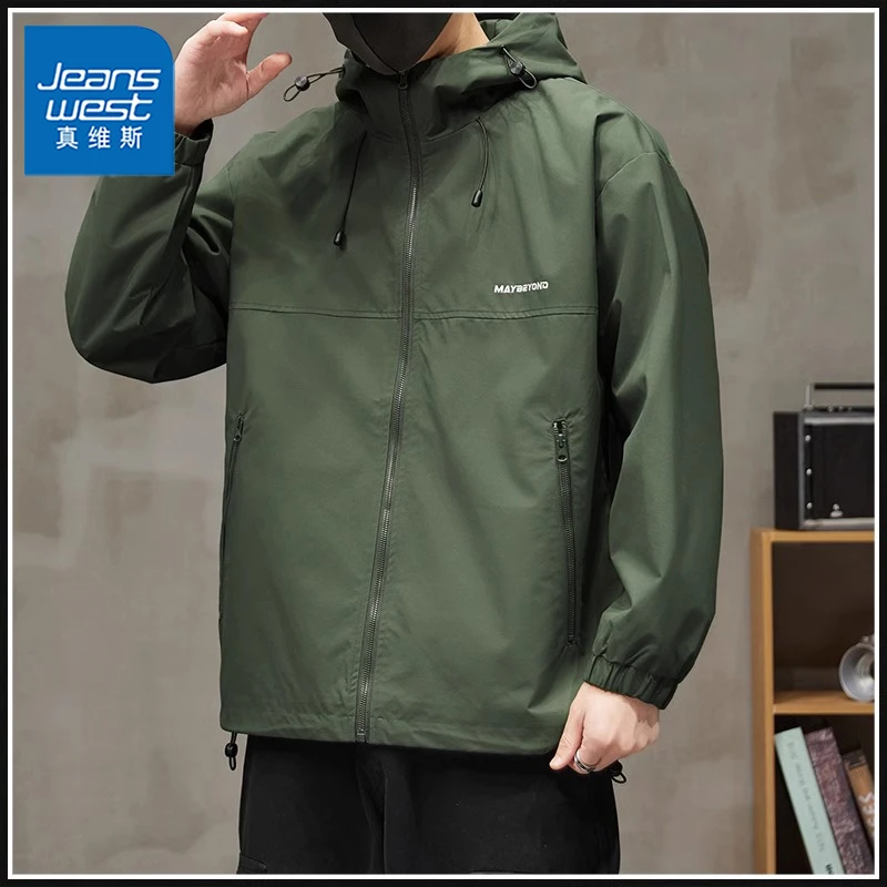 Jeanswest/真维斯潮牌冲锋衣夹克男士秋冬季防风百搭宽松连帽外套