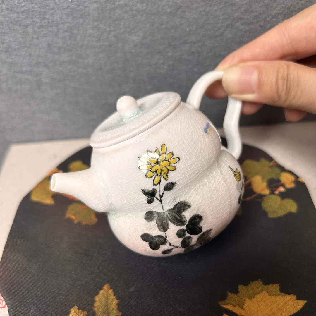 甜白结晶冰花手绘葫芦壶