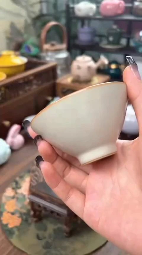 【闪购商品】陶瓷沙漠黄汝窑大斗笠杯