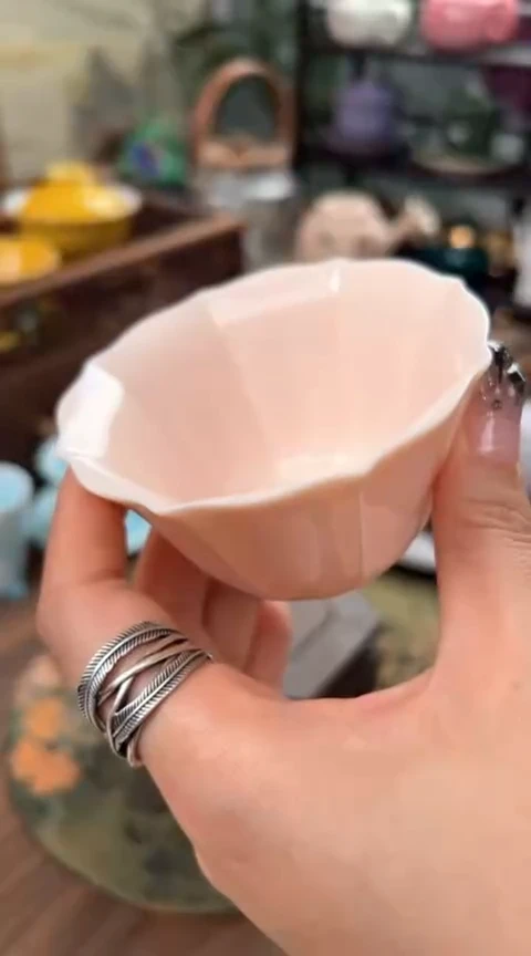 【闪购商品】陶瓷水粉羊脂玉瓷莲花杯