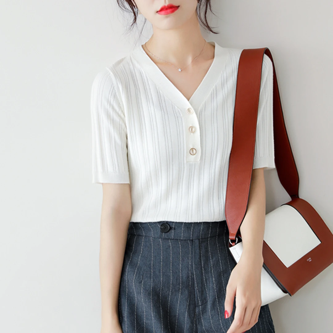 夏季新款时尚百搭V领针织衫上衣