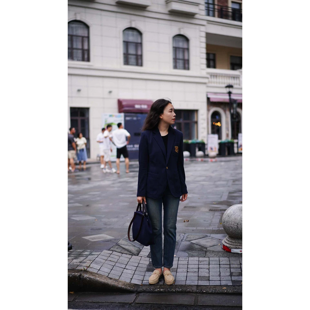 复古经典水洗高腰直筒休闲牛仔裤MA4KZDZ1084