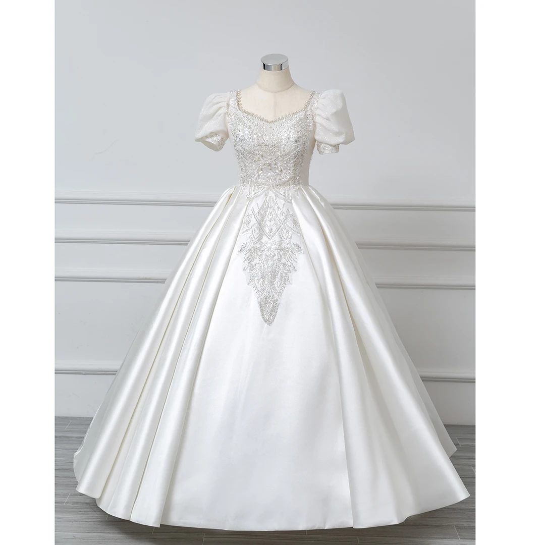 方领缎纱结合简约公主法式白色气质款婚纱