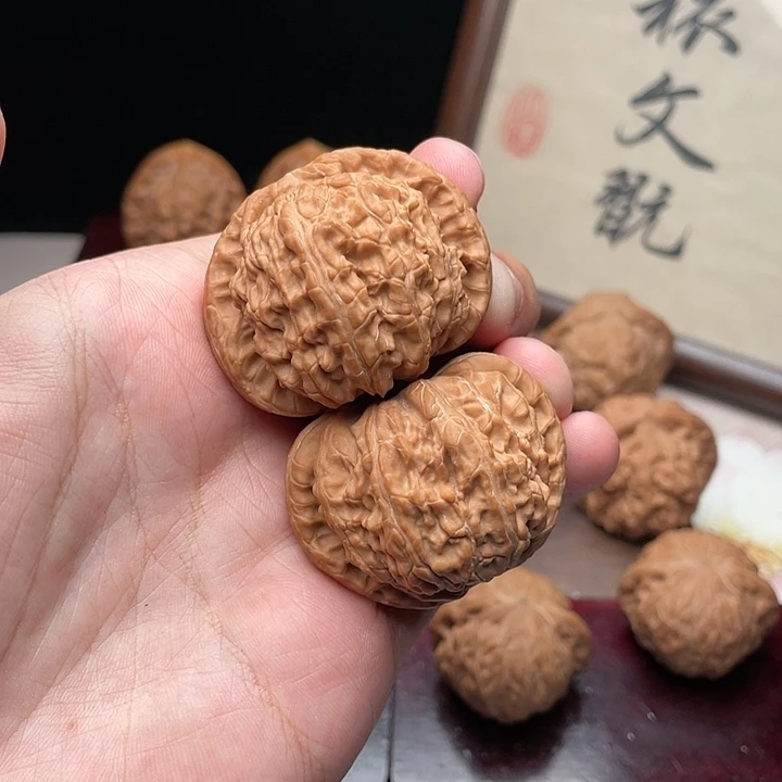 文玩核桃吊坠z***.44白狮子