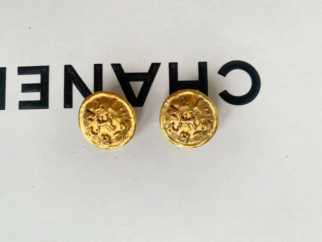 95新 CHANEL香奈儿vintage中古狮子耳夹