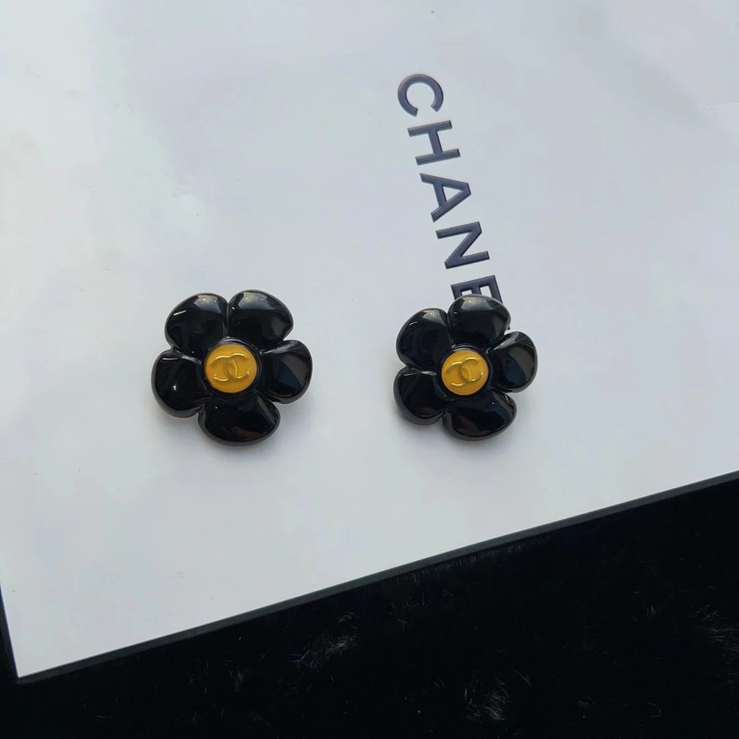 95新 Chanel/香奈儿 Chanel vintage香奈儿中古山茶花黑金耳夹
