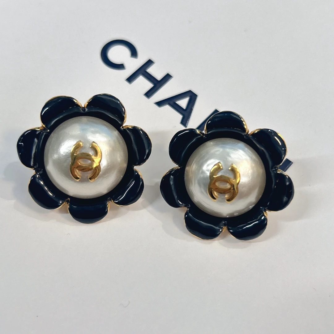 95新 Chanel/香奈儿 Chanel vintage香奈儿中古花花珍珠耳夹