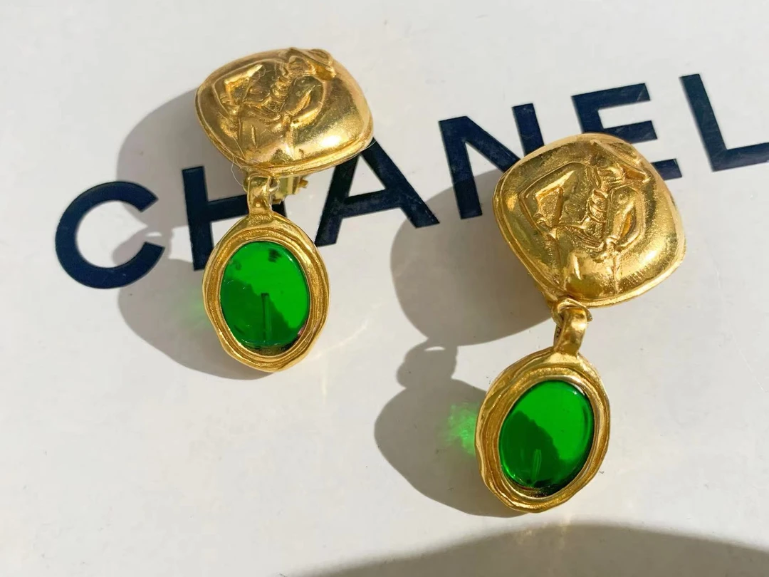 95新 Chanel/香奈儿 CHANEL香奈儿vintage中古人像绿琉璃耳夹