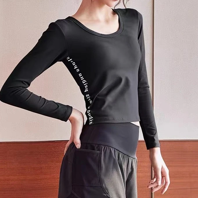 字母修身运动上衣女长袖瑜伽服网红跑步速干专业训练服健身服时尚