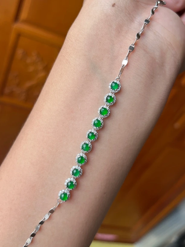 s925银镶翡翠10颗冰阳绿蛋面卡3.5mm时尚休闲气质轻奢款手链