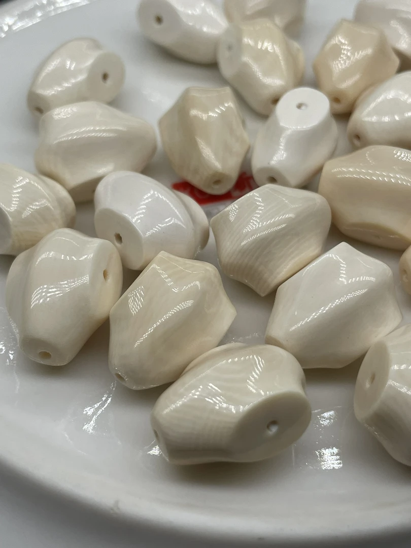 猛犸牙，鲨鱼背三通，带牙线，介意慎拍尺寸13.5