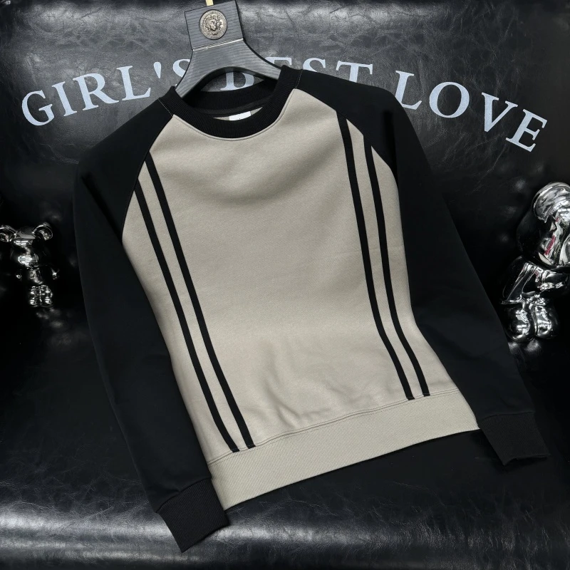 2024秋冬男士修身简约线条设计感圆领百搭流行休闲时尚长袖卫衣