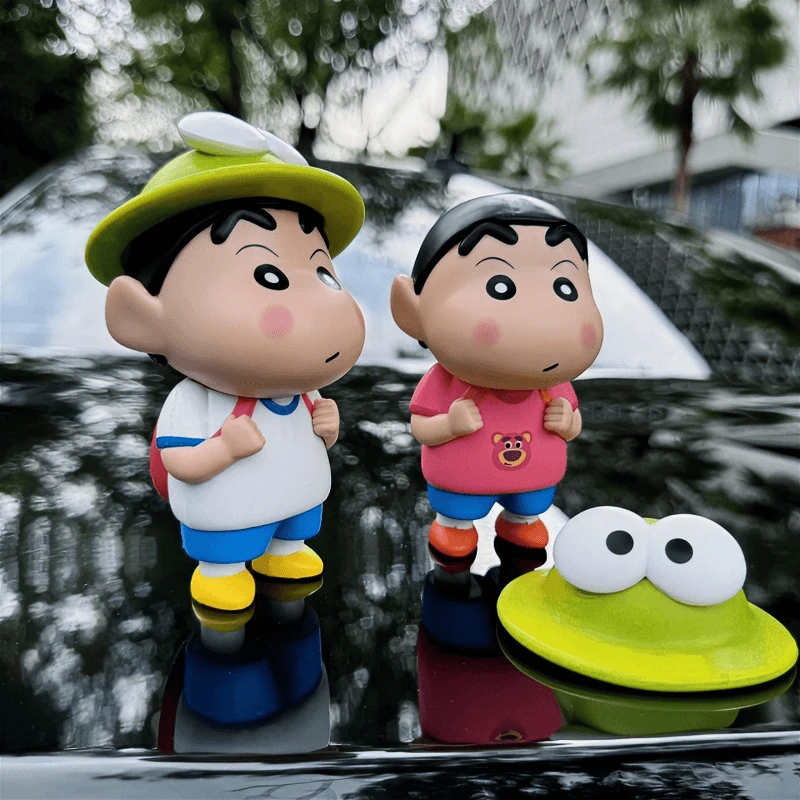 车载蜡笔小新摆件青蛙小新汽车尾部玩偶可爱公仔治愈装饰品