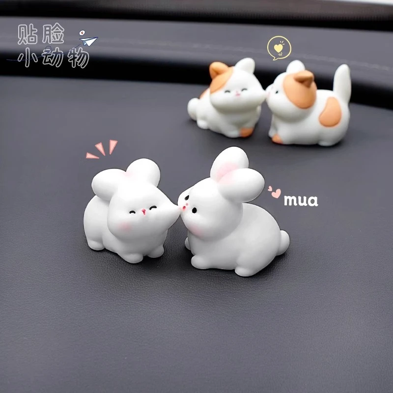 汽车摆件可爱汽车中控台屏幕后视镜车内饰品摆件