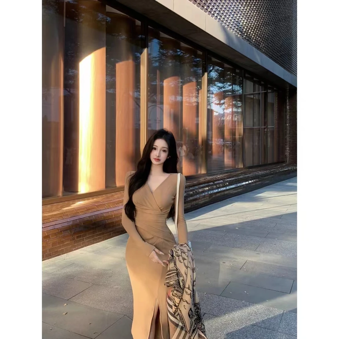 WW清!!秋冬新款德绒连衣裙V领长袖收腰气质打底长裙