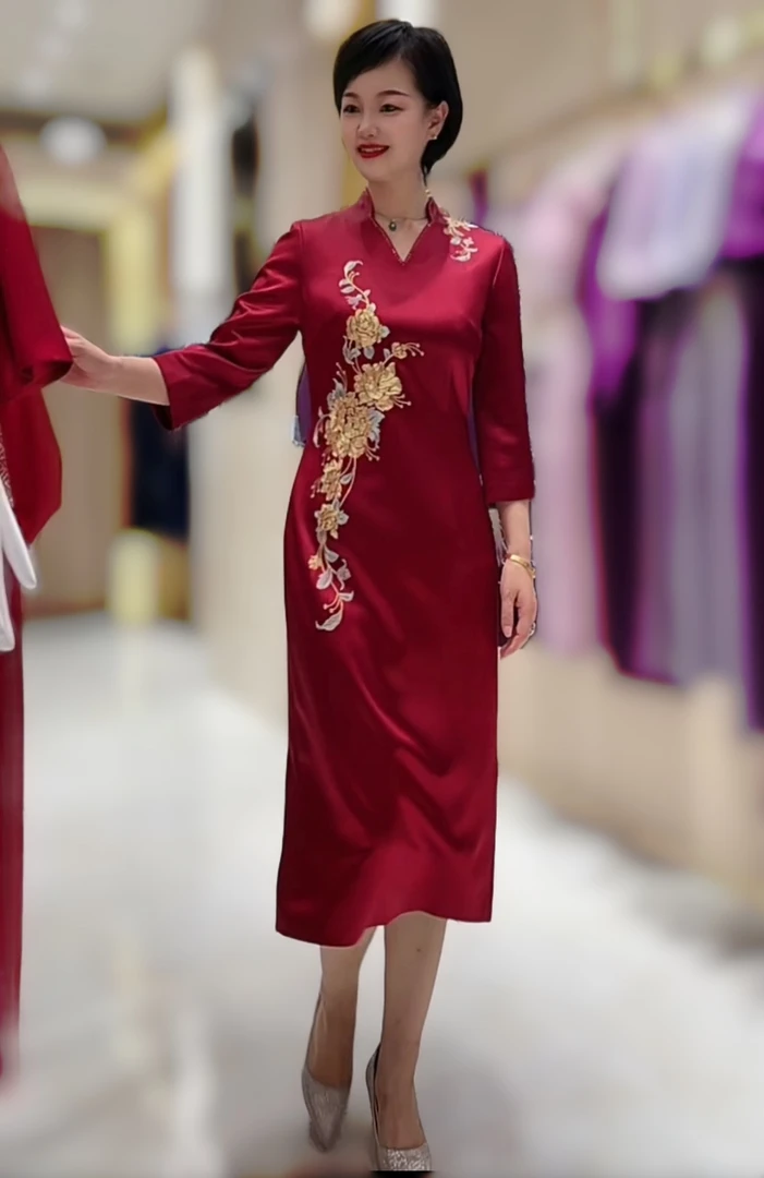 17572朱紫褕三醋酸刺绣款V领7分袖喜婆婆喜妈妈婚宴礼服